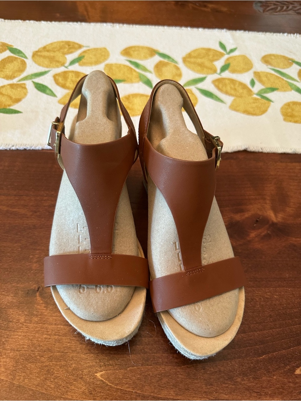 Kenneth Cole Brown Leather T-Strap Slingback Sandals